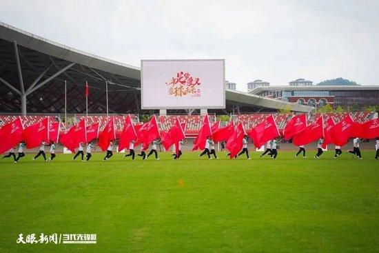 报道称，库库雷利亚目前仍在养伤，由于此前表现不佳，他在切尔西的处境越来越艰难，尽管双方有着长期合同，但是库库雷利亚已经失去了管理层的行人，这可能导致切尔西在冬窗送走库库雷利亚。